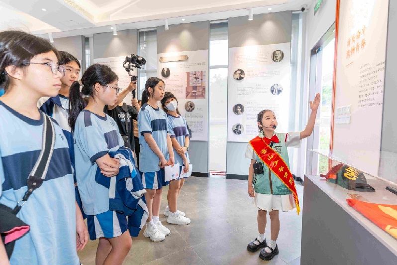 “寻迹香山先贤_赓续文明薪火”——澳门青(4536521)-20250520152735.jpg